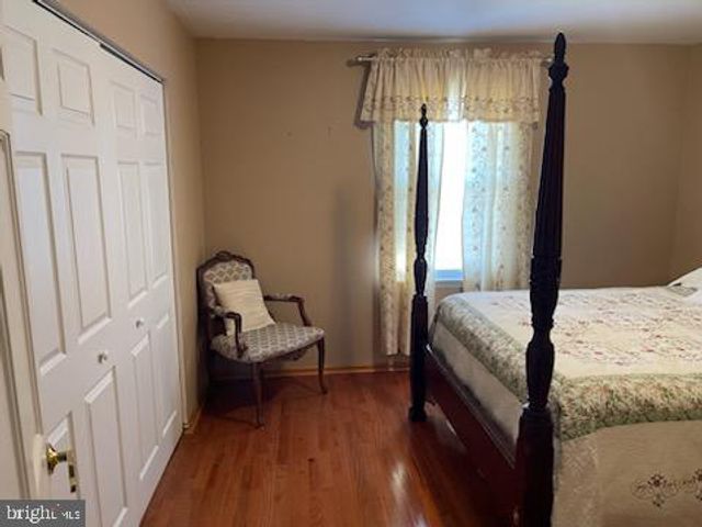 443 GREENWICH AVE, Paulsboro, NJ 08066