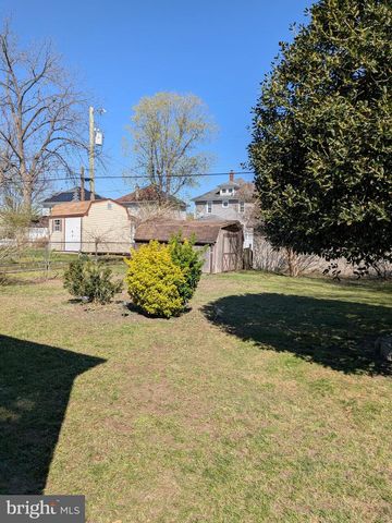 443 GREENWICH AVE, Paulsboro, NJ 08066
