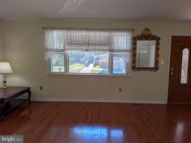 443 GREENWICH AVE, Paulsboro, NJ 08066