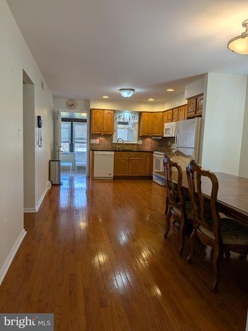 443 GREENWICH AVE, Paulsboro, NJ 08066