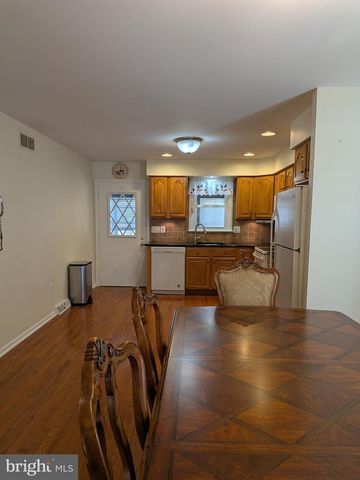 443 GREENWICH AVE, Paulsboro, NJ 08066