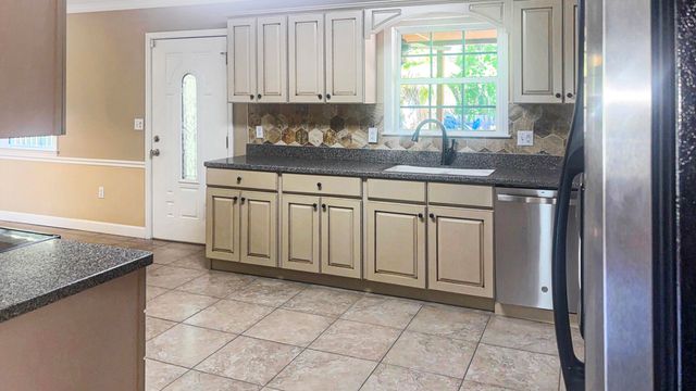 361 Kelly Bay Road, Walterboro, SC 29488
