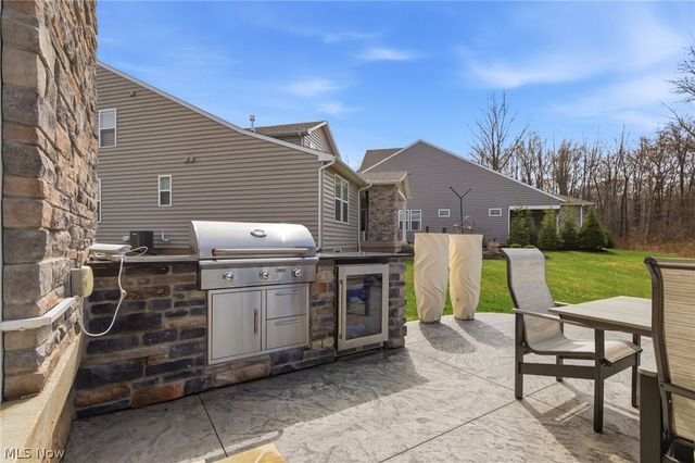 4650 Crocker Woods Lane, Westlake, OH 44145