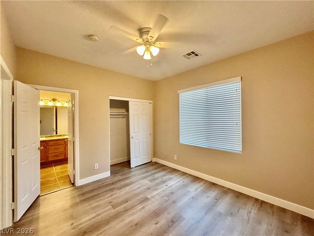 7683 Hampton Park Lane, Las Vegas, NV 89113