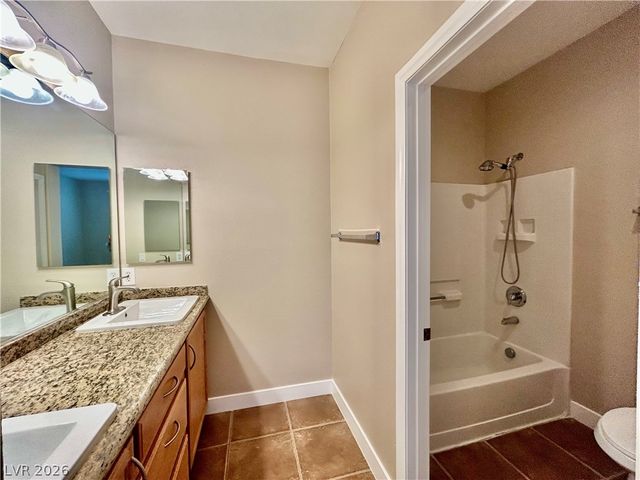7683 Hampton Park Lane, Las Vegas, NV 89113