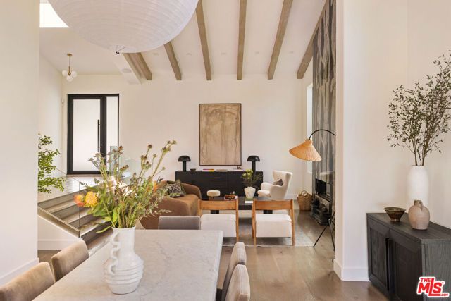 4130 Parva Avenue, Los Angeles, CA 90027
