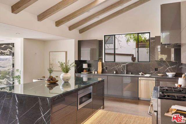 4130 Parva Avenue, Los Angeles, CA 90027