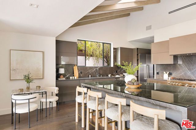 4130 Parva Avenue, Los Angeles, CA 90027
