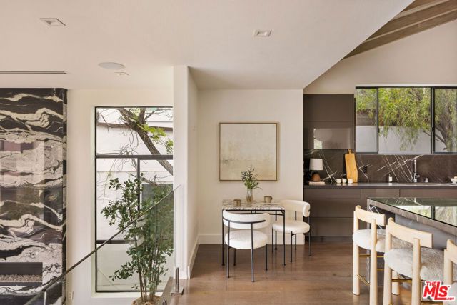 4130 Parva Avenue, Los Angeles, CA 90027