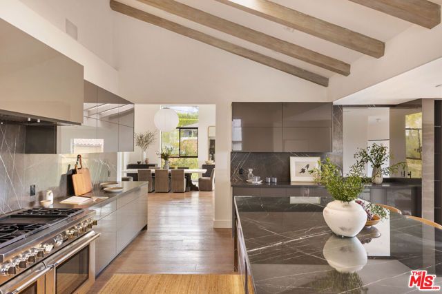 4130 Parva Avenue, Los Angeles, CA 90027