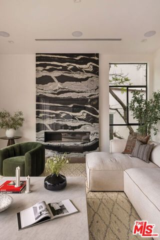 4130 Parva Avenue, Los Angeles, CA 90027