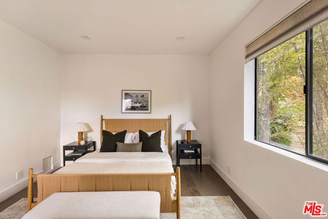 4130 Parva Avenue, Los Angeles, CA 90027