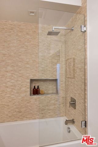 4130 Parva Avenue, Los Angeles, CA 90027