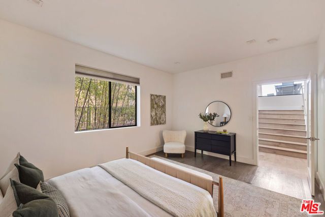 4130 Parva Avenue, Los Angeles, CA 90027