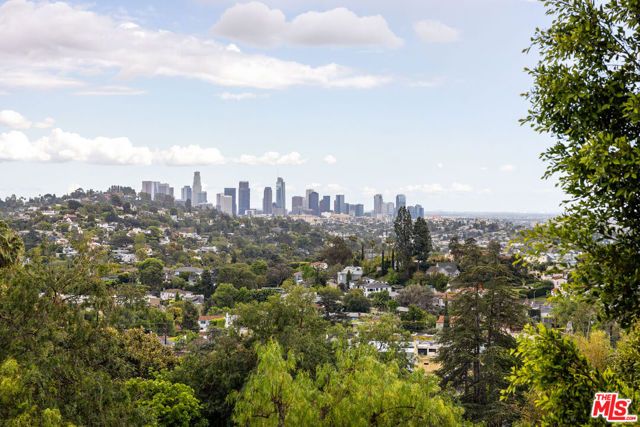 4130 Parva Avenue, Los Angeles, CA 90027
