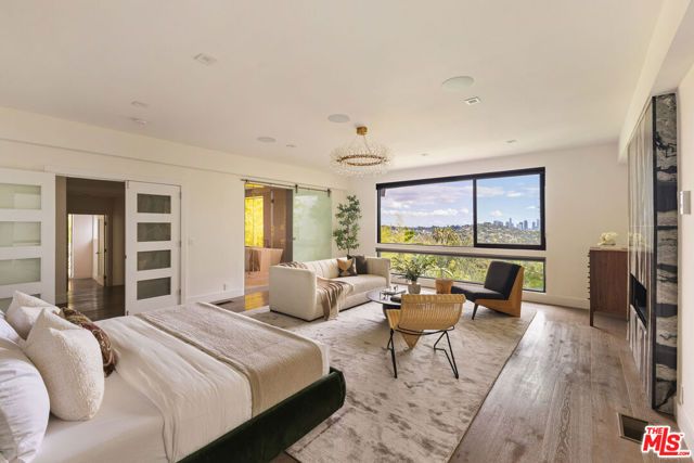 4130 Parva Avenue, Los Angeles, CA 90027