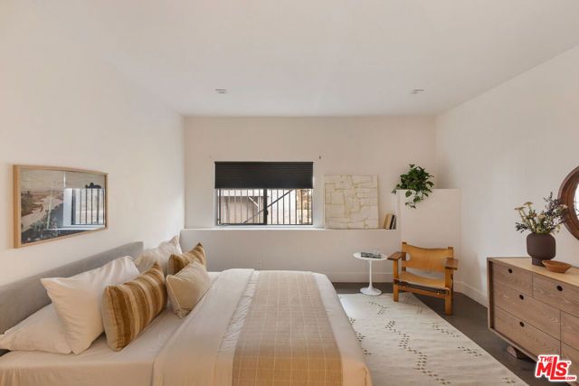 4130 Parva Avenue, Los Angeles, CA 90027