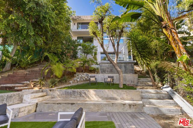 4130 Parva Avenue, Los Angeles, CA 90027