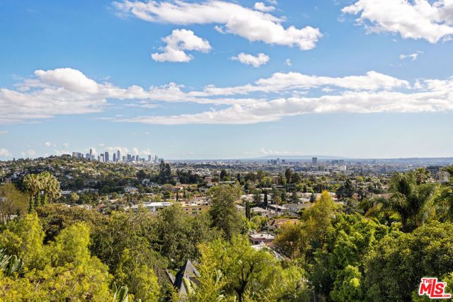 4130 Parva Avenue, Los Angeles, CA 90027