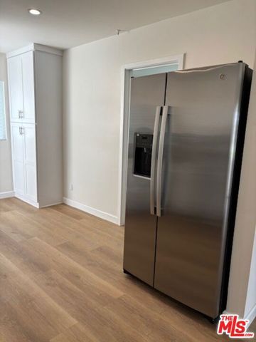 800 E 83rd Street, Los Angeles, CA 90001