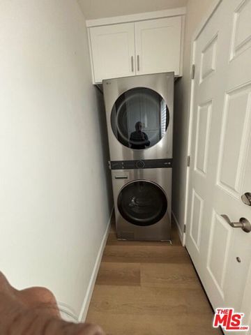 800 E 83rd Street, Los Angeles, CA 90001