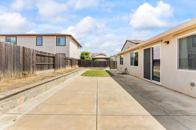 9583 Lomax Ct, Sacramento, CA 95829