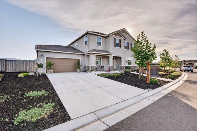 288 Luna Way, Hollister, CA 95023