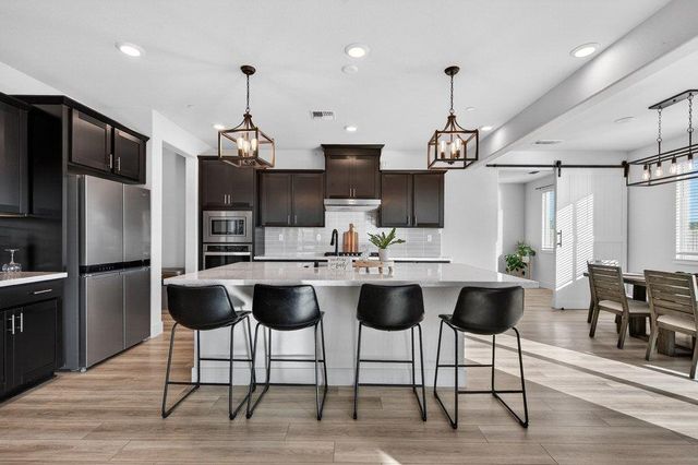 288 Luna Way, Hollister, CA 95023