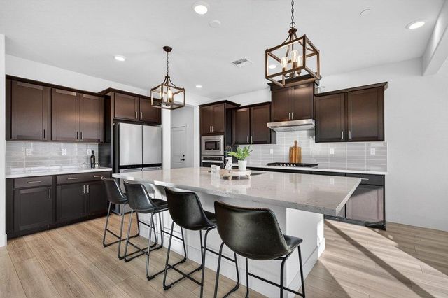 288 Luna Way, Hollister, CA 95023