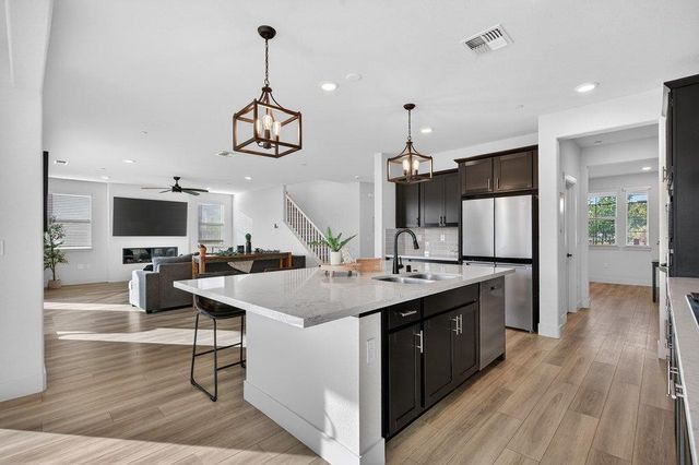 288 Luna Way, Hollister, CA 95023