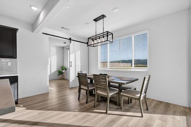 288 Luna Way, Hollister, CA 95023