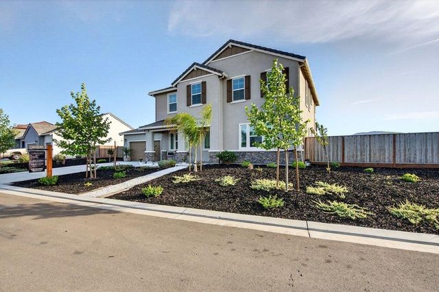 288 Luna Way, Hollister, CA 95023