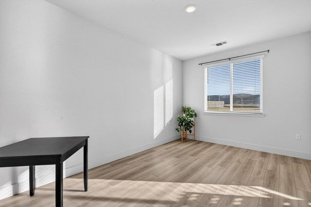 288 Luna Way, Hollister, CA 95023