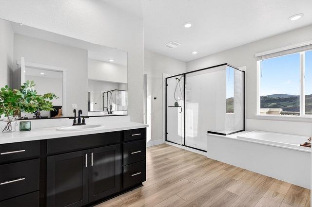 288 Luna Way, Hollister, CA 95023