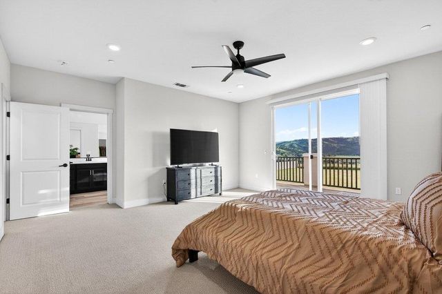 288 Luna Way, Hollister, CA 95023