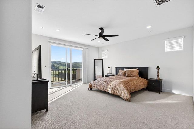 288 Luna Way, Hollister, CA 95023