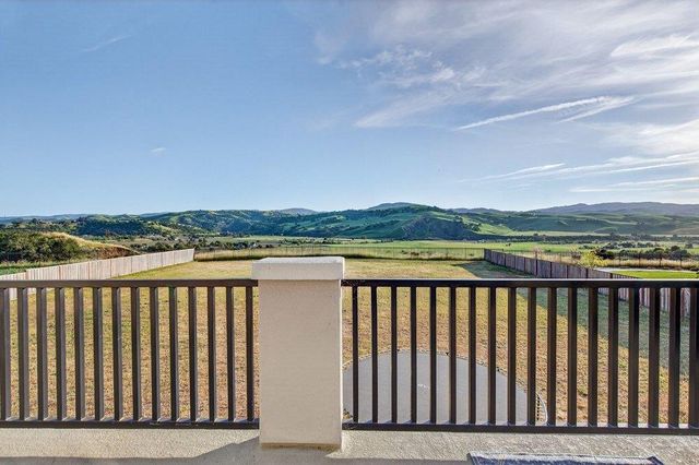 288 Luna Way, Hollister, CA 95023