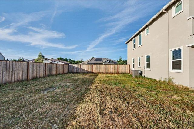 288 Luna Way, Hollister, CA 95023