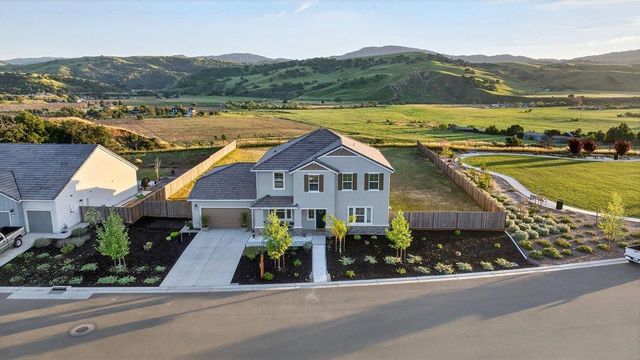 288 Luna Way, Hollister, CA 95023