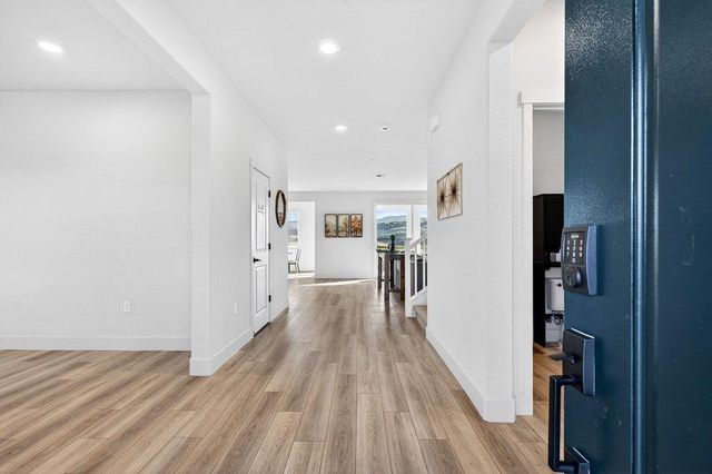 288 Luna Way, Hollister, CA 95023