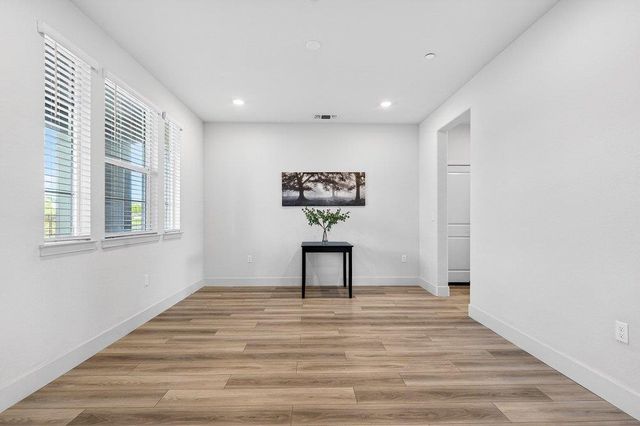 288 Luna Way, Hollister, CA 95023