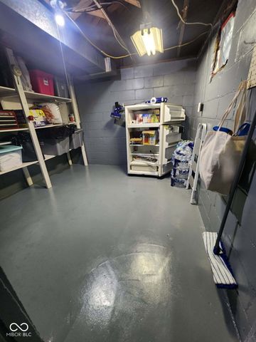 2514 Crawford Street, Terre Haute, IN 47803