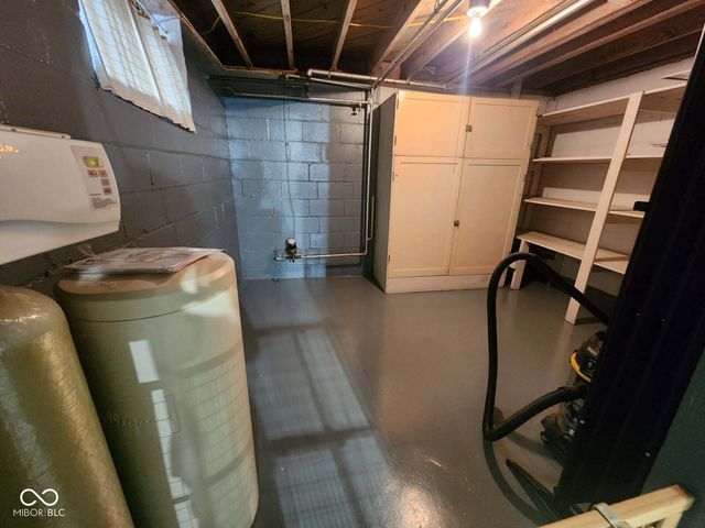 2514 Crawford Street, Terre Haute, IN 47803