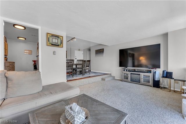 12900 Lake Avenue 320, Lakewood, OH 44107