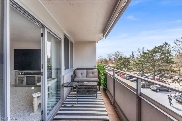 12900 Lake Avenue 320, Lakewood, OH 44107