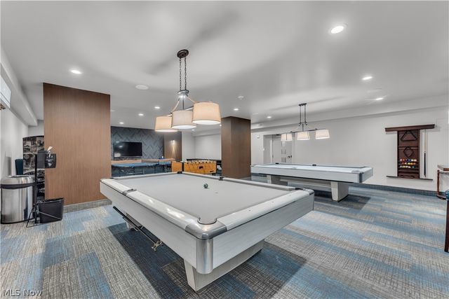 12900 Lake Avenue 320, Lakewood, OH 44107