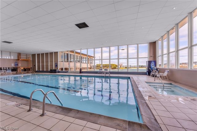 12900 Lake Avenue 320, Lakewood, OH 44107