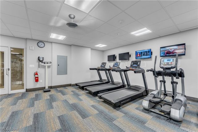 12900 Lake Avenue 320, Lakewood, OH 44107