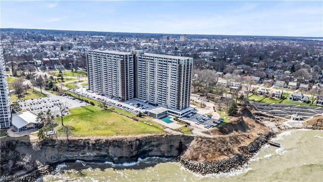 12900 Lake Avenue 320, Lakewood, OH 44107