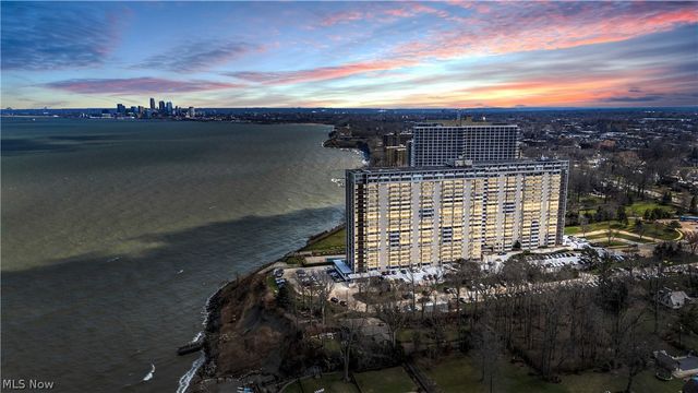 12900 Lake Avenue 320, Lakewood, OH 44107